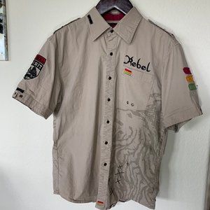 NWOT Rebel Spirit King of Kings Mens Button Down